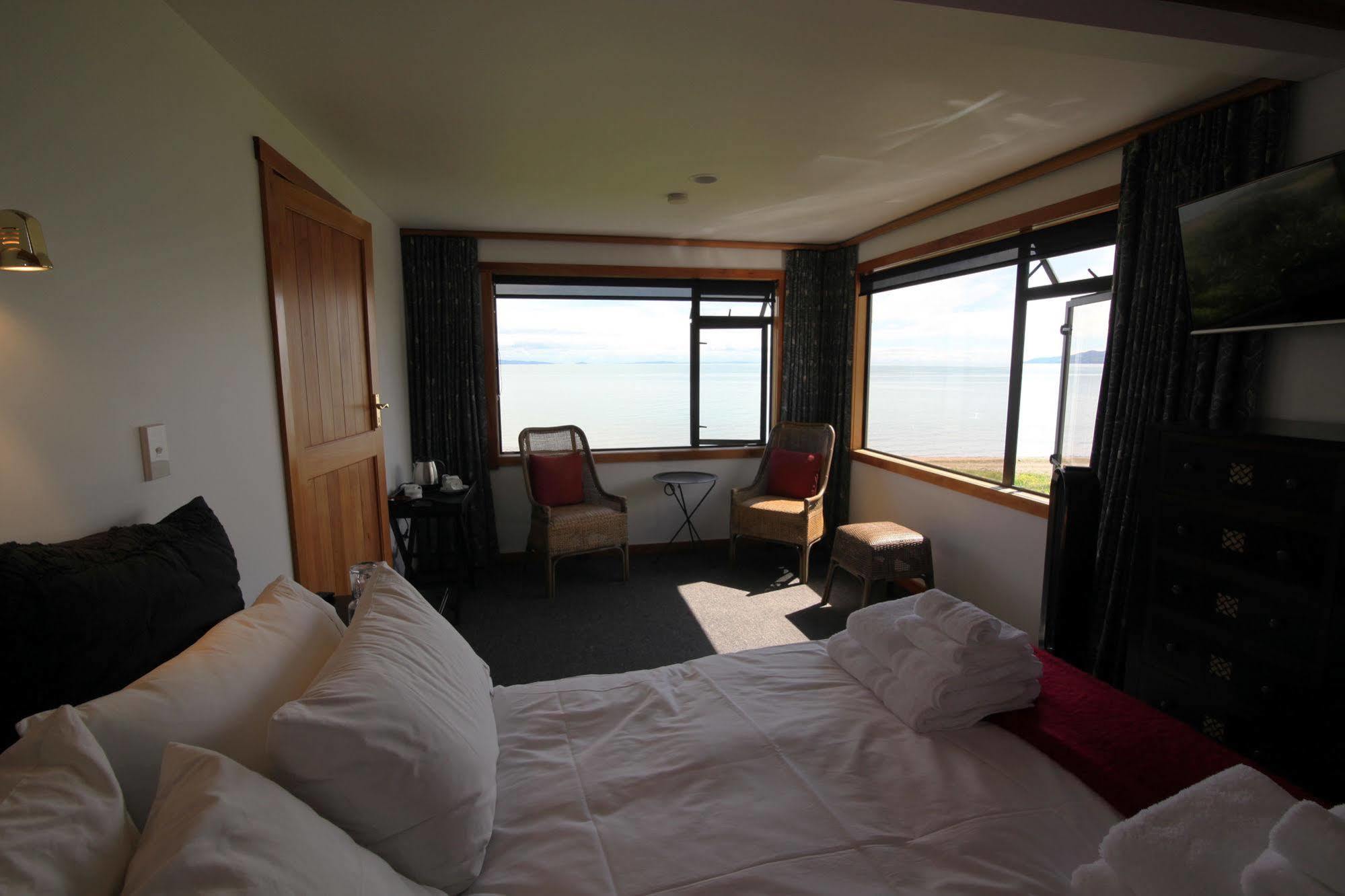 Te Puru Beach Lodge Екстериор снимка