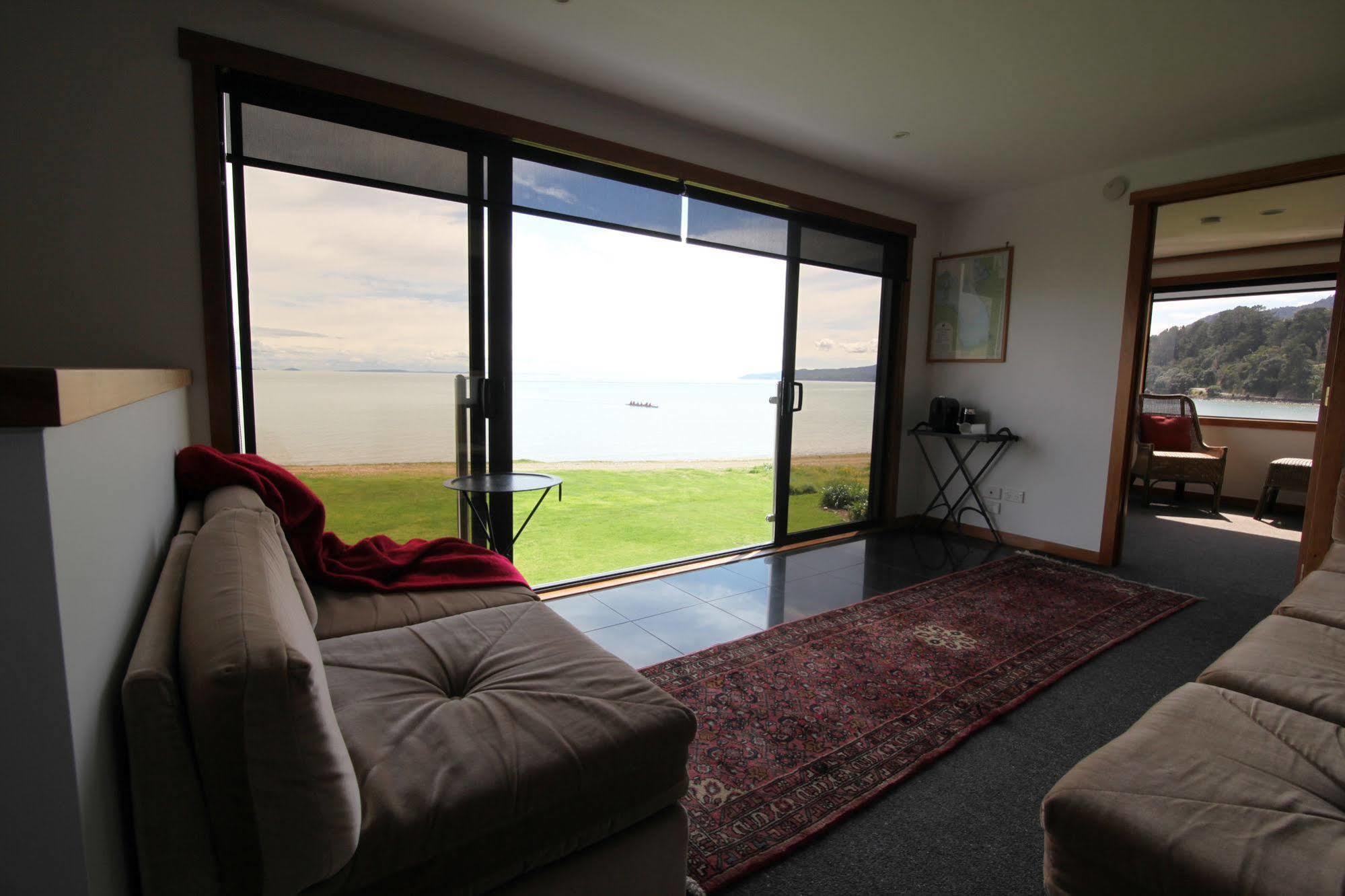 Te Puru Beach Lodge Екстериор снимка